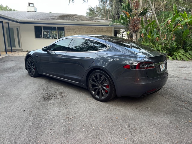 Used 2020 Tesla Model S Performance AWD/4WD image 4