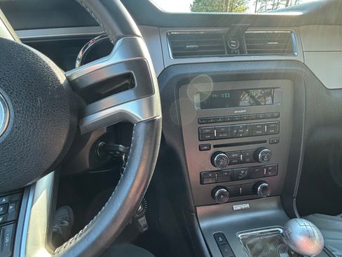 Used 2014 Ford Mustang GT Premium image 5