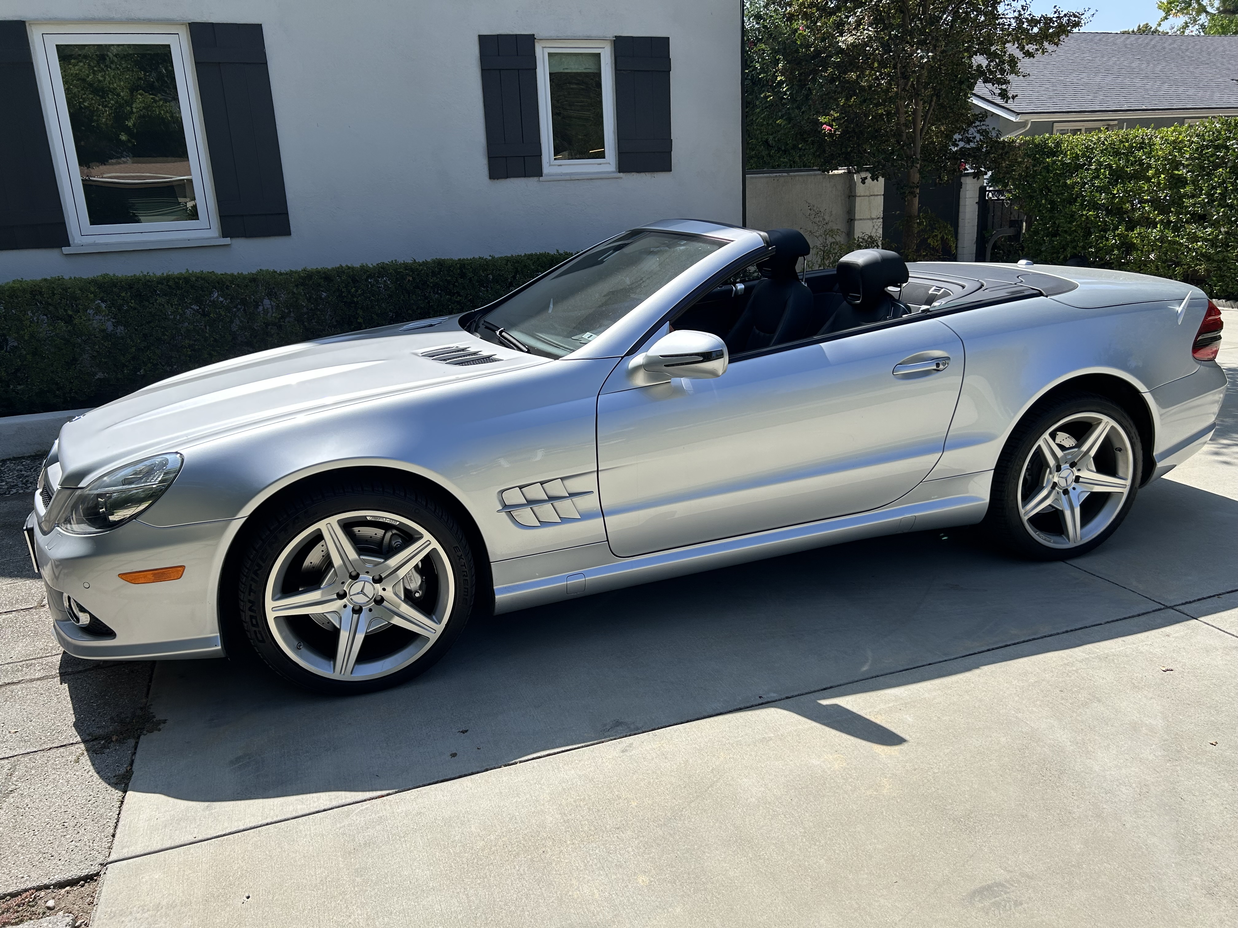 Used 2009 Mercedes-Benz SL 550 image 12