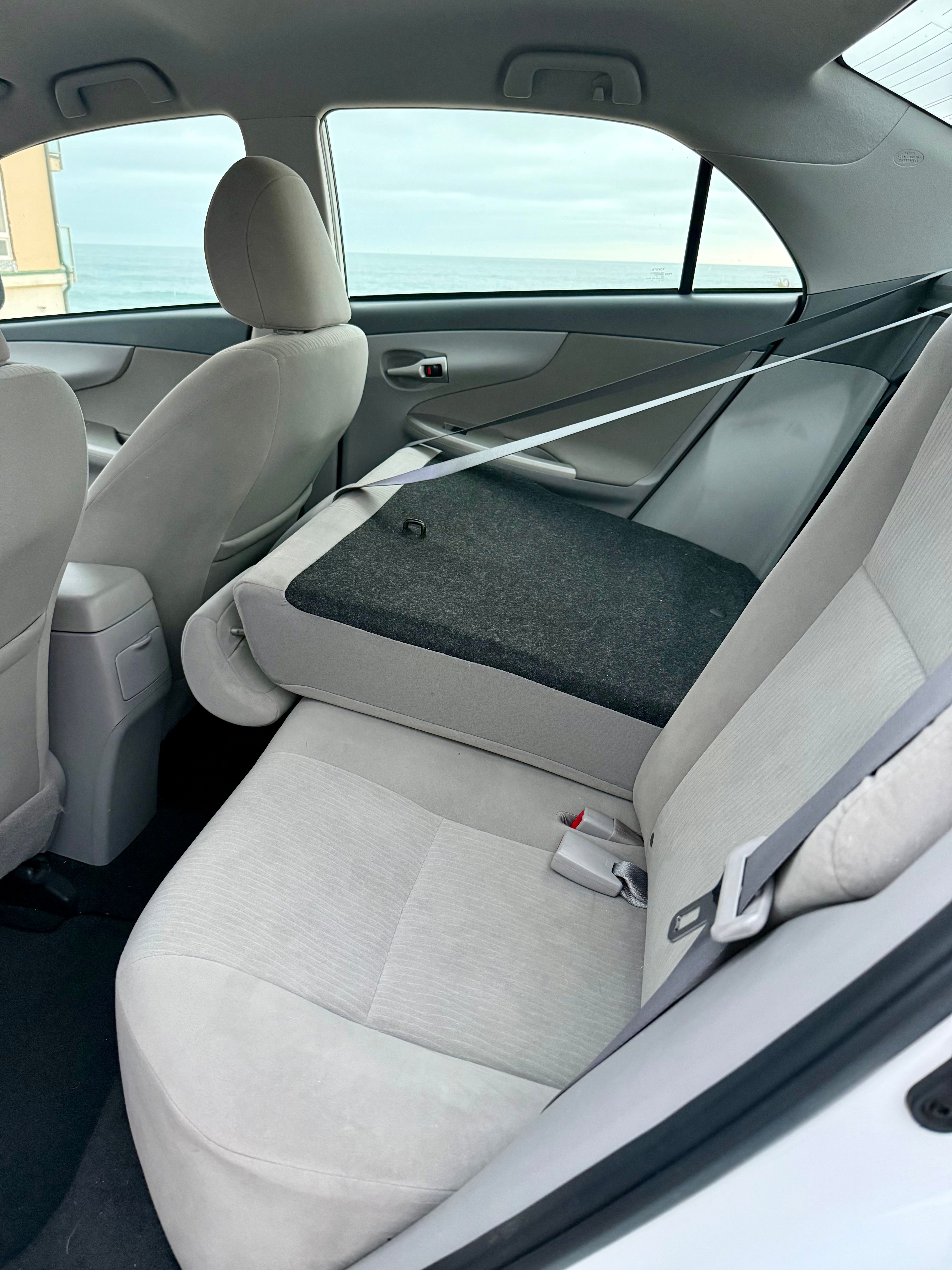 Used 2010 Toyota Corolla LE FWD image 9