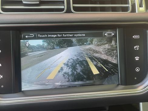 Used 2016 Land Rover Range Rover HSE image 18