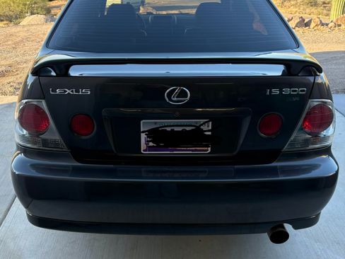 Used 2001 Lexus IS 300 RWD image 5
