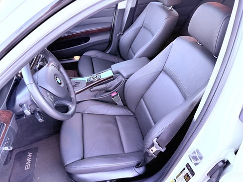 Used 2011 BMW 335i Sedan image 21