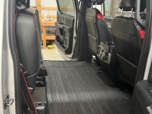 Used 2019 Ford F150 Lariat w/ Equipment Group 502A Luxury AWD/4WD image 12