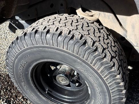 Used 1998 Jeep Wrangler SE image 16