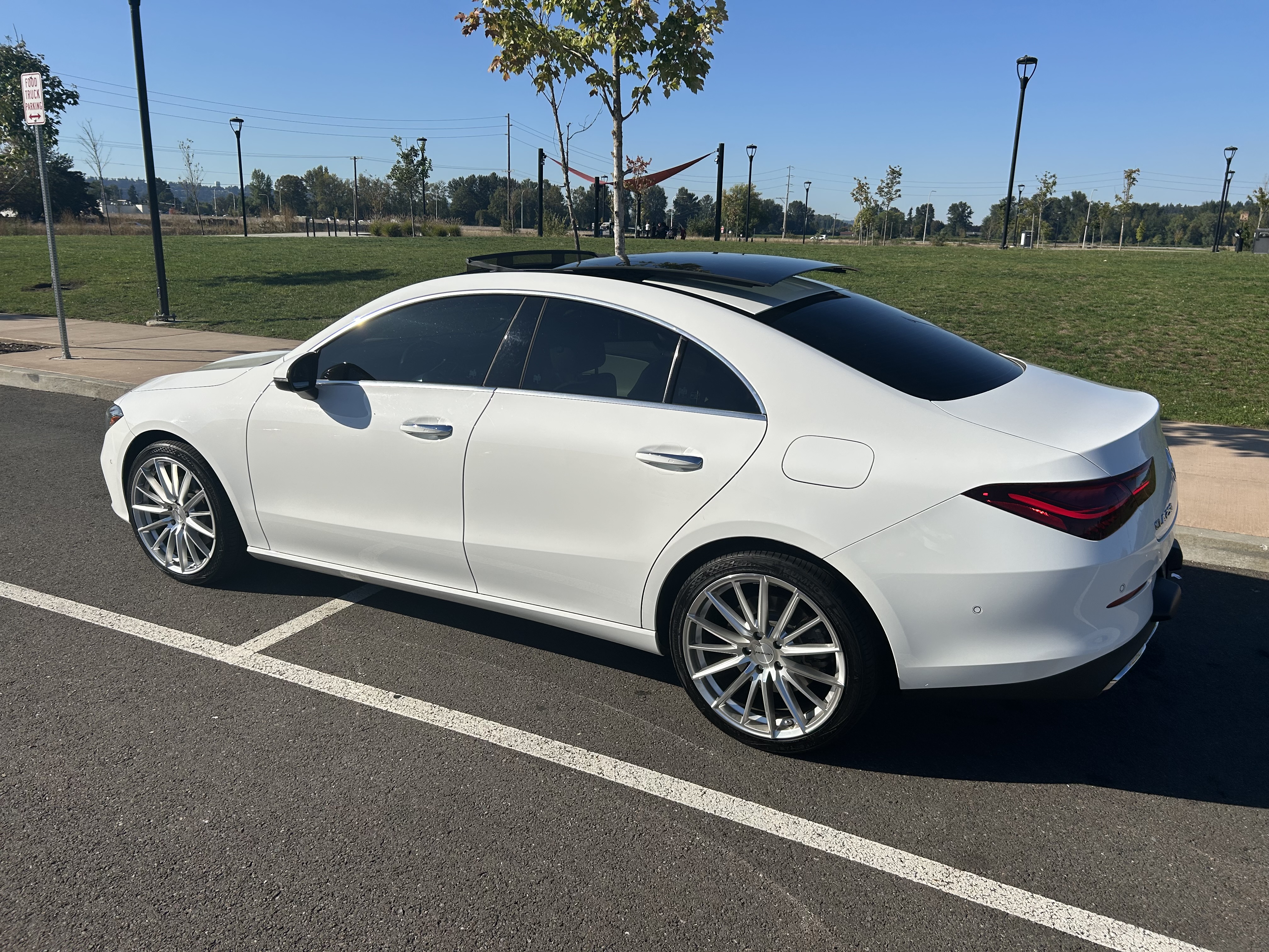 Used 2024 Mercedes-Benz CLA 250 4MATIC image 1