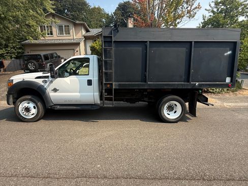 Used 2016 Ford F550 4x4 Regular Cab Super Duty image 1