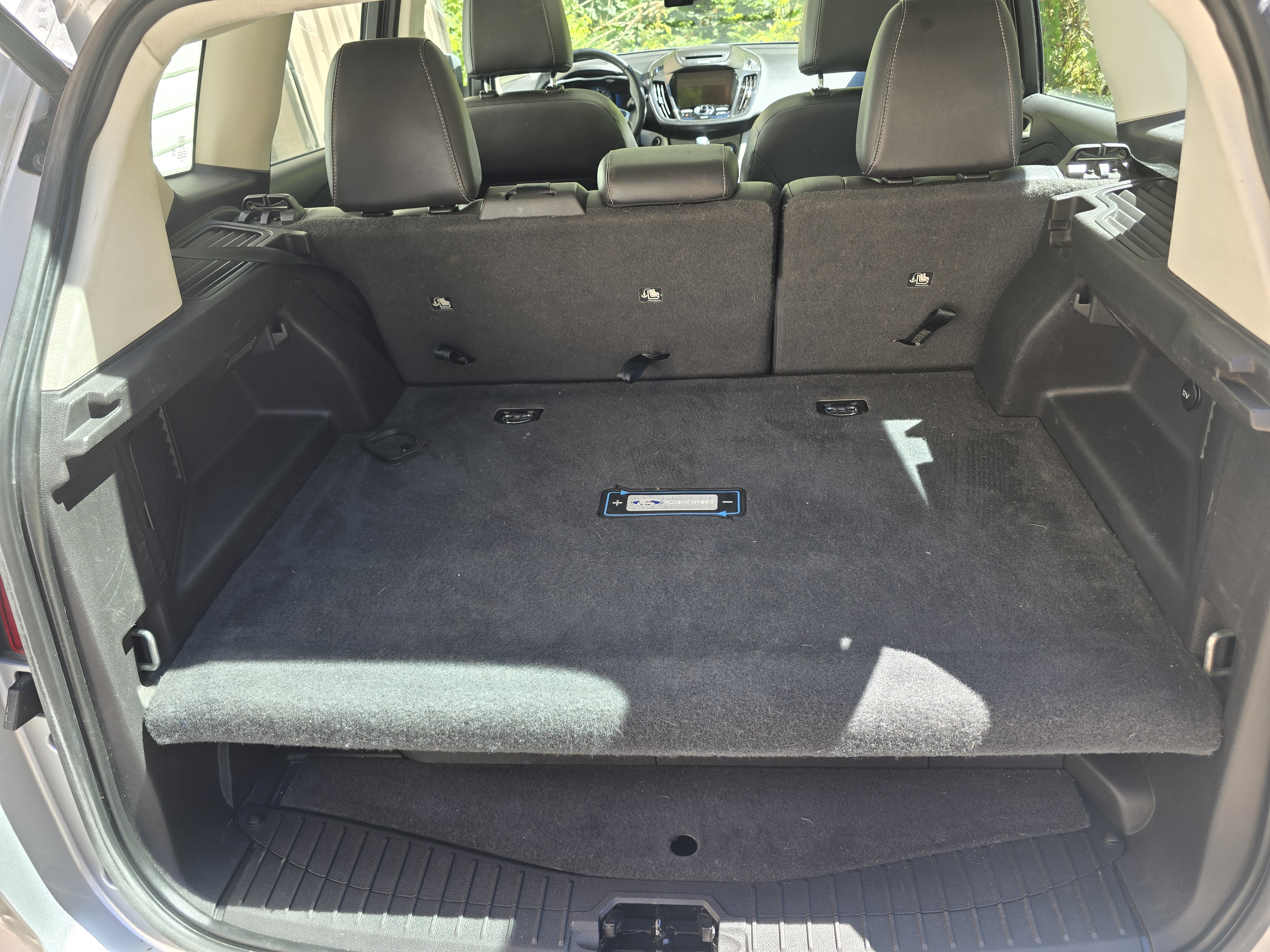 Used 2016 Ford C-MAX Energi SEL w/ Equipment Group 303A FWD image 11