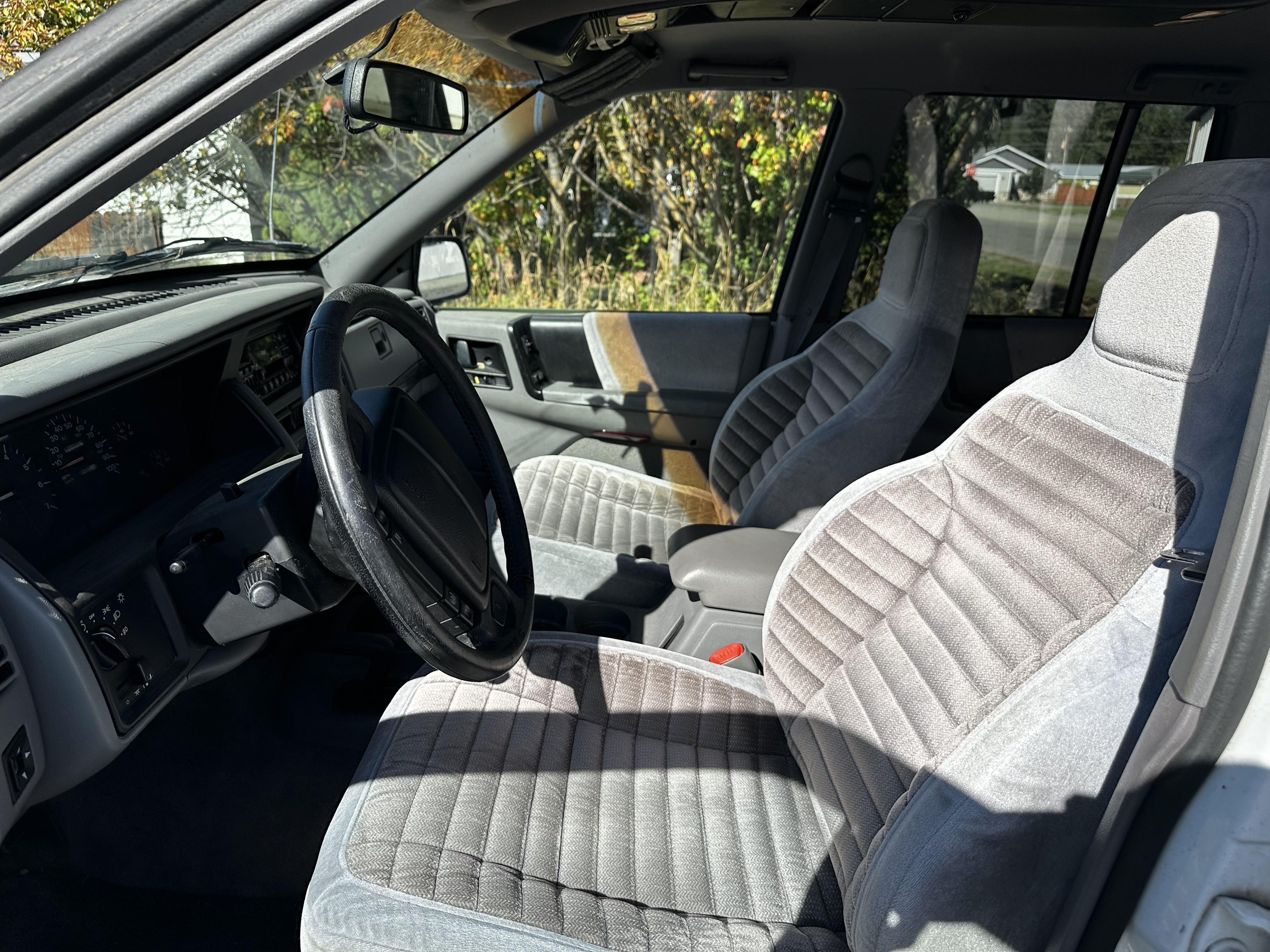 Used 1995 Jeep Grand Cherokee Laredo AWD/4WD image 6
