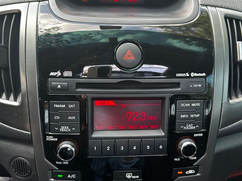Used 2011 Kia Forte Koup SX FWD image 13