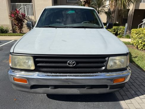 Used 1996 Toyota T100 DX image 1