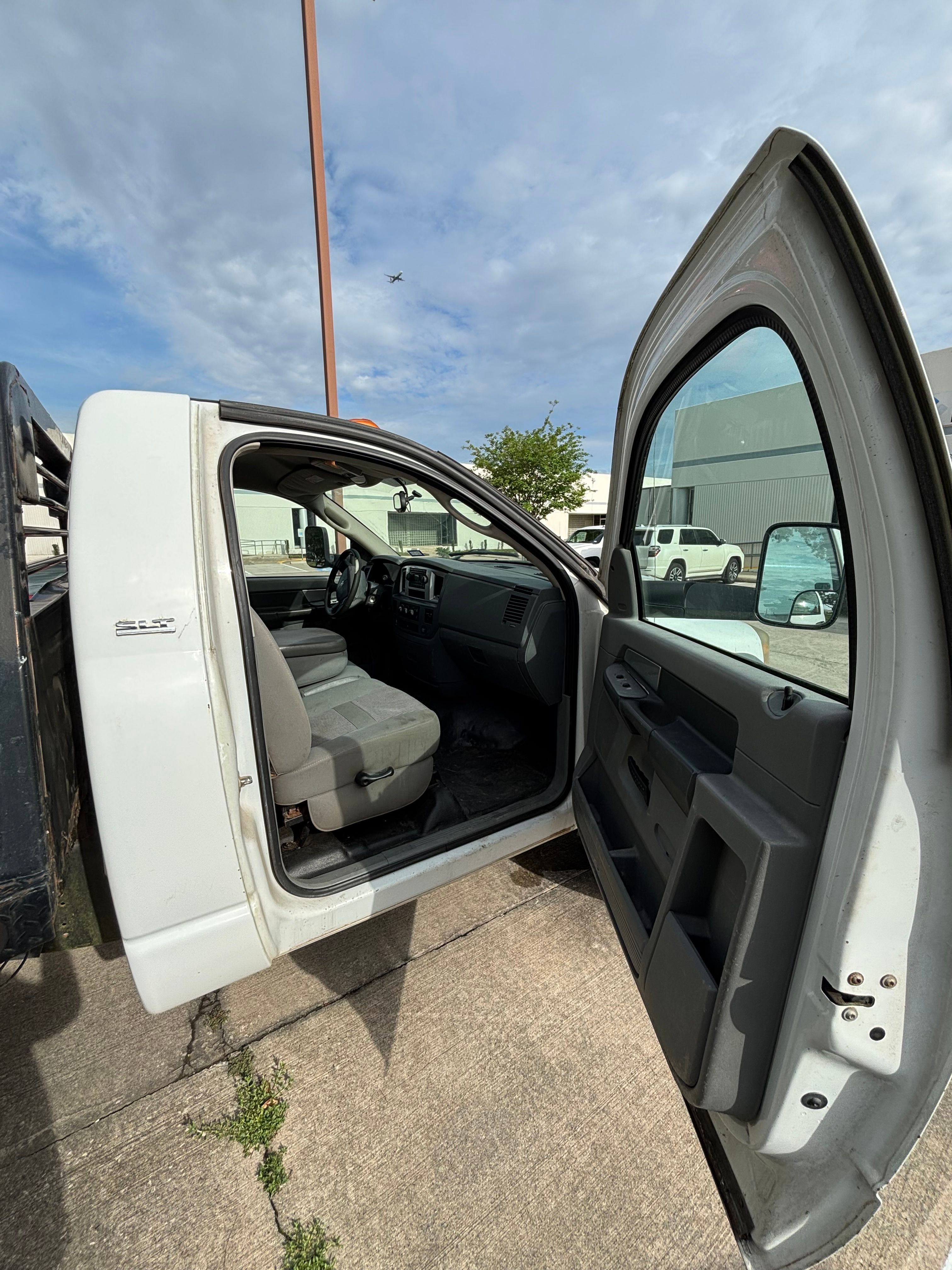 Used 2008 Dodge Ram 5500 Truck 2WD Regular Cab w/ 2GG SLT Cpos Pkg image 9