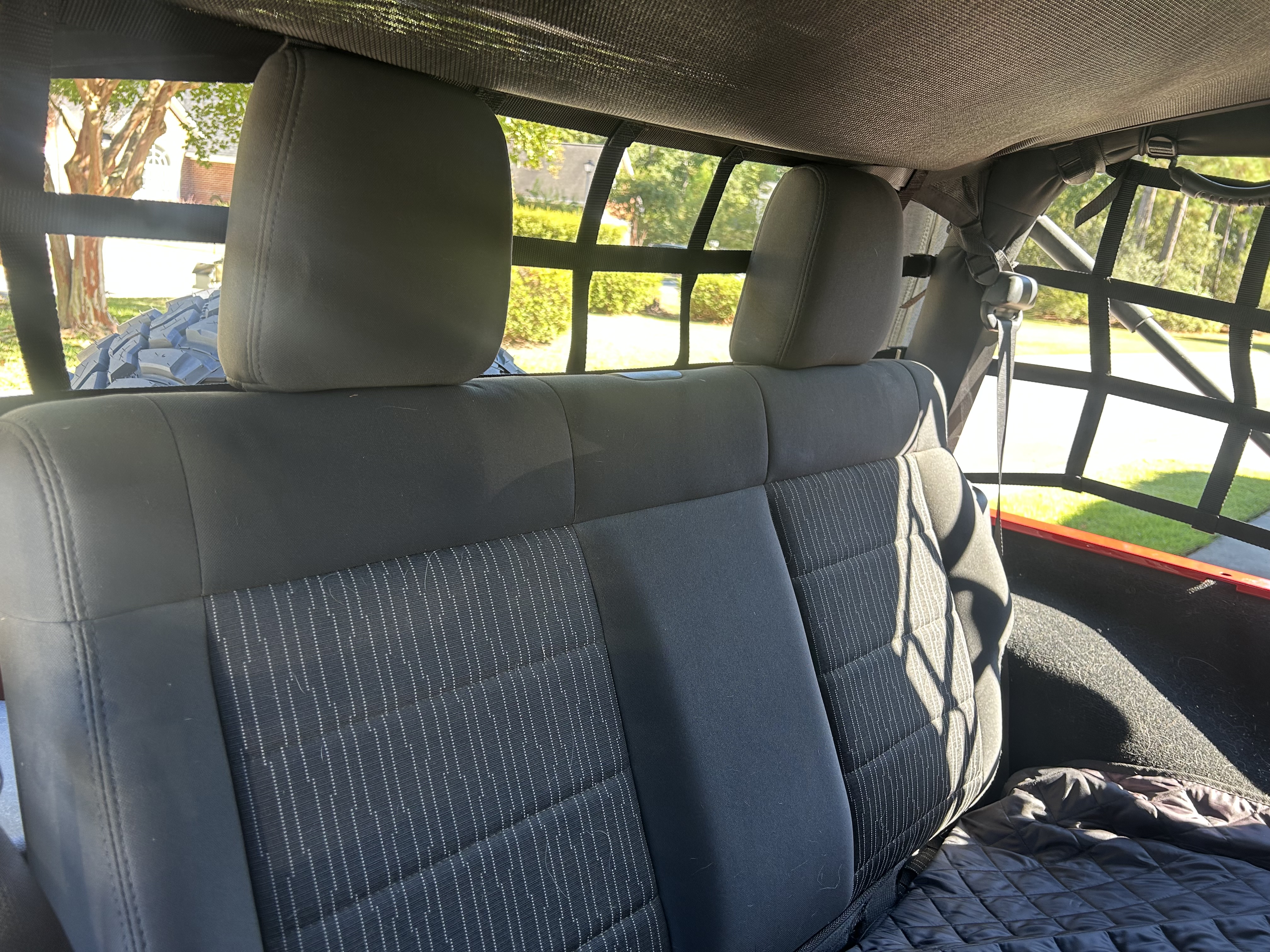 Used 2012 Jeep Wrangler Rubicon w/ PWR Convenience Group AWD/4WD image 31