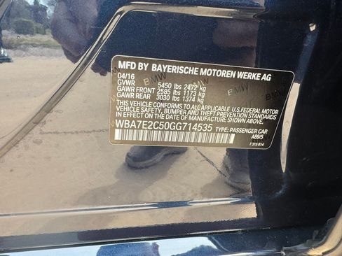 Used 2016 BMW 740i image 13