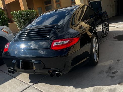 Used 2011 Porsche 911 Coupe image 5