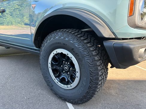 Used 2022 Ford Bronco Badlands w/ Sasquatch Package AWD/4WD image 26