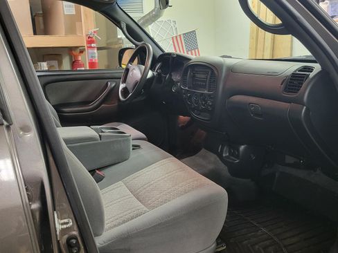 Used 2006 Toyota Tundra SR5 image 8