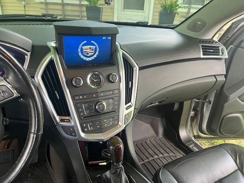 Used 2012 Cadillac SRX Premium image 17