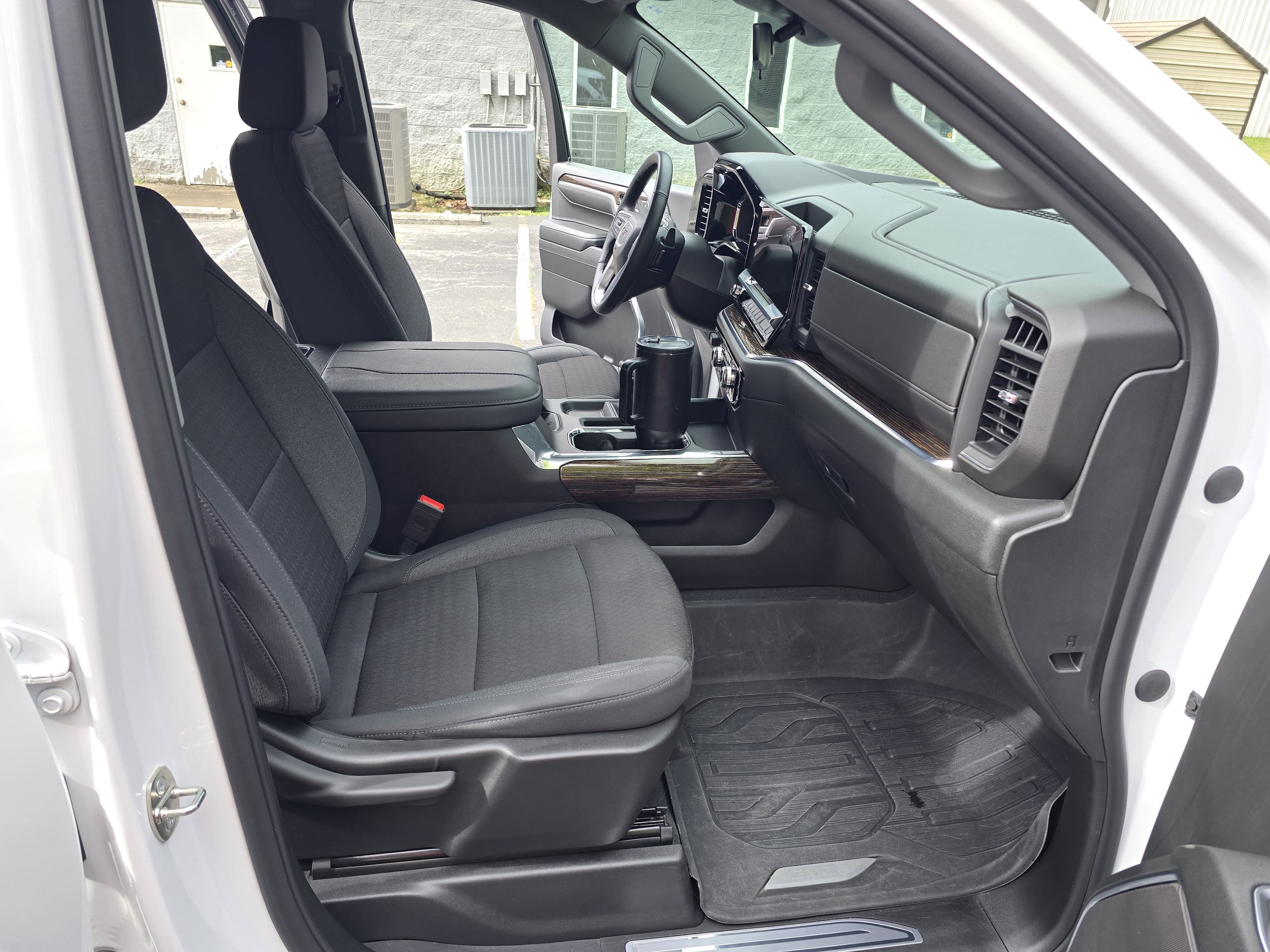 Used 2023 GMC Sierra 1500 Elevation AWD/4WD image 11