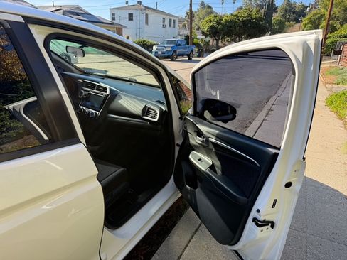 Used 2016 Honda Fit EX image 8