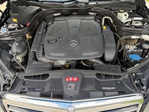Used 2013 Mercedes-Benz E 350 4MATIC Sedan image 11