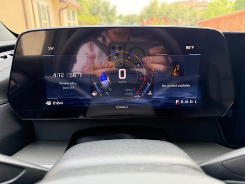 Used 2026 Chevrolet Traverse LT w/ Driver Confidence Package FWD image 16