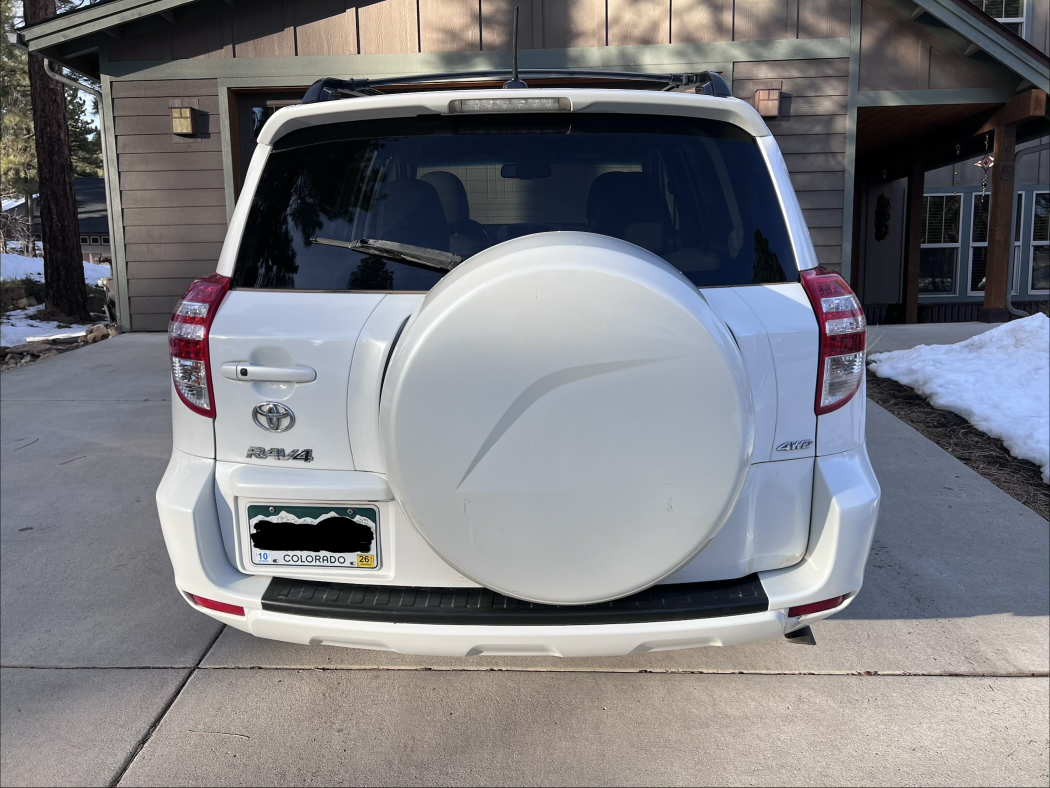 Used 2012 Toyota RAV4 Limited w/ Navigation Value Pkg AWD/4WD image 6