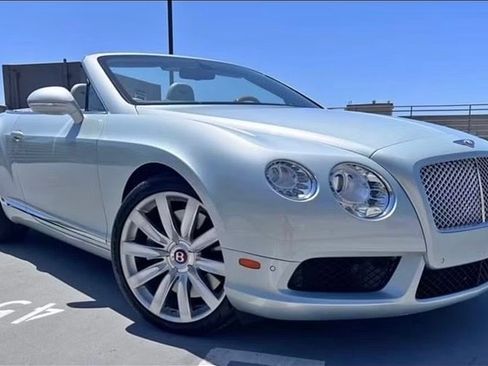 Used 2014 Bentley Continental GT image 2