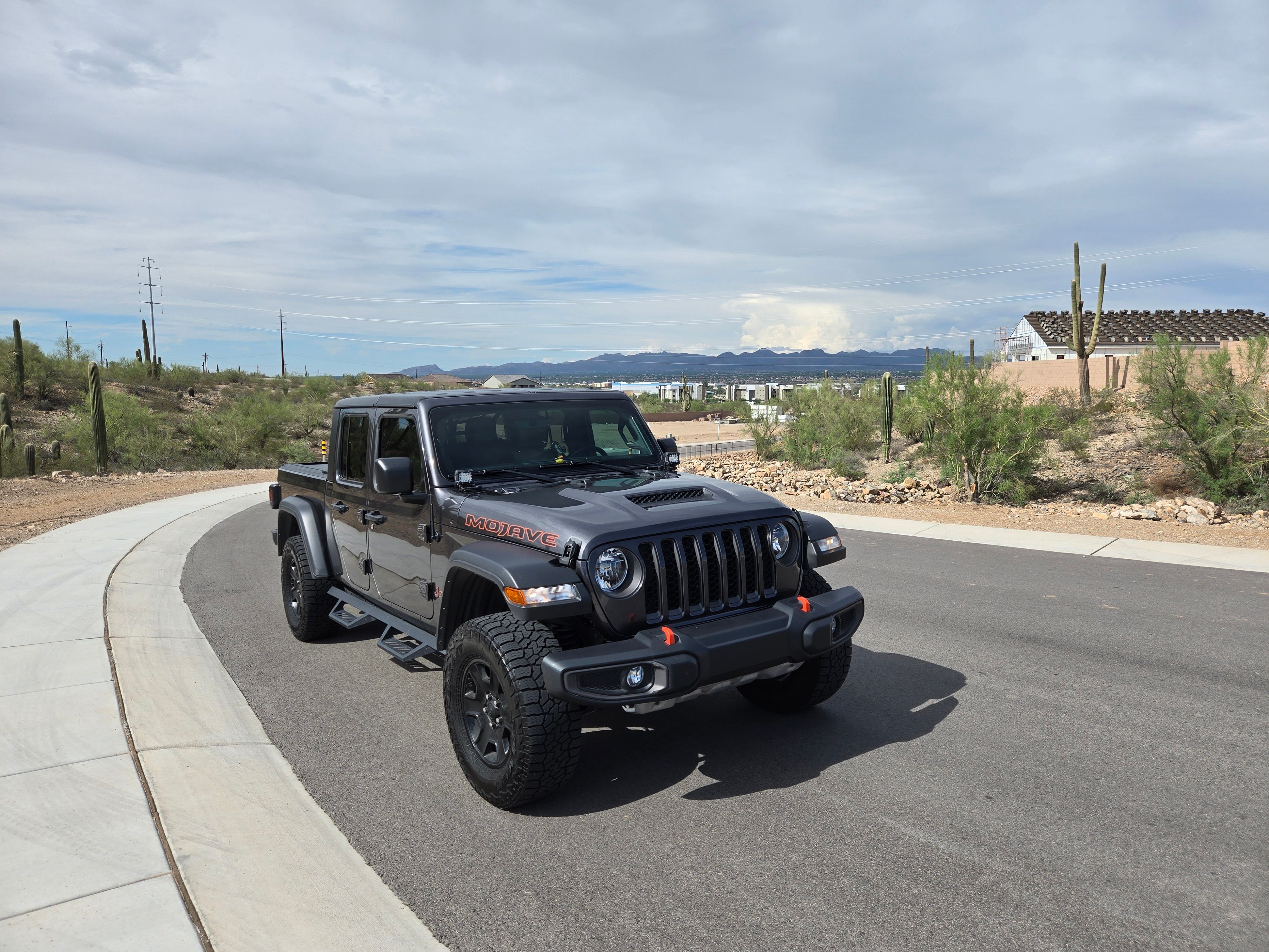 Used 2021 Jeep Gladiator Mojave AWD/4WD image 5