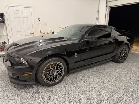 Used 2013 Ford Mustang Shelby GT500 image 11