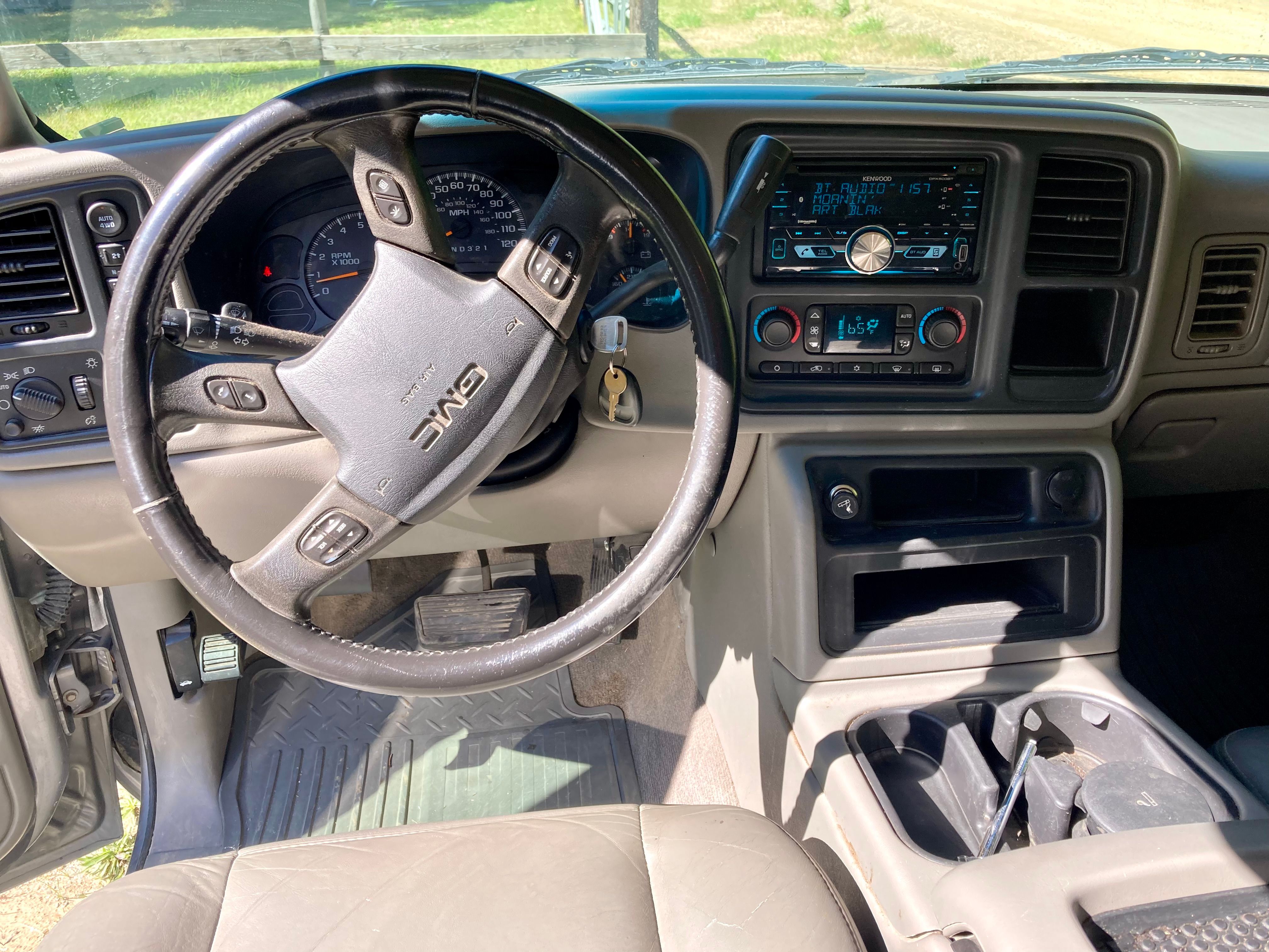 Used 2006 GMC Sierra 1500 SLT w/ Onstar Plus Package AWD/4WD image 10