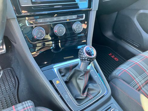Used 2019 Volkswagen GTI S image 16