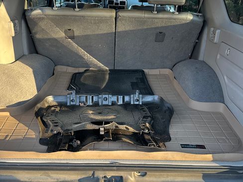 Used 2001 Toyota 4Runner SR5 image 2