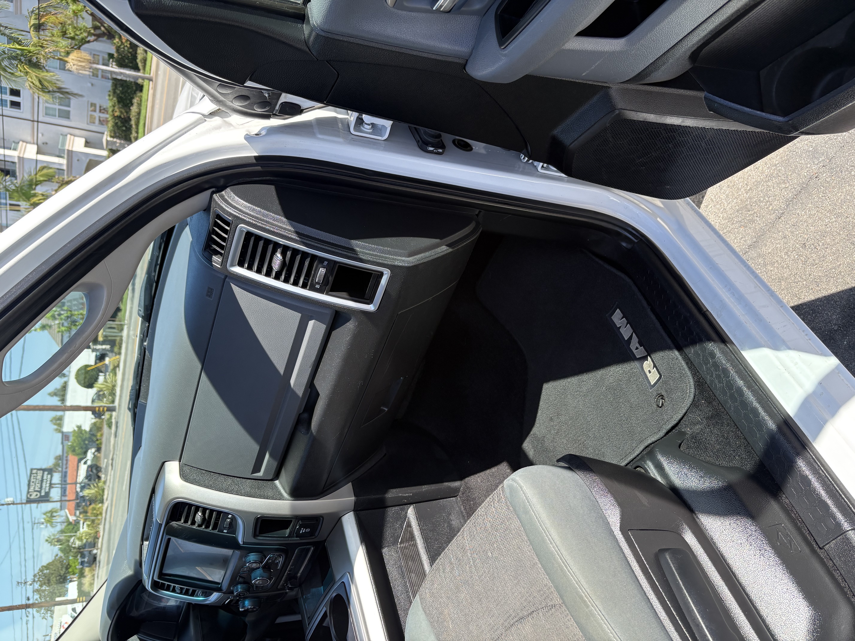 Used 2015 RAM 1500 Big Horn RWD image 13