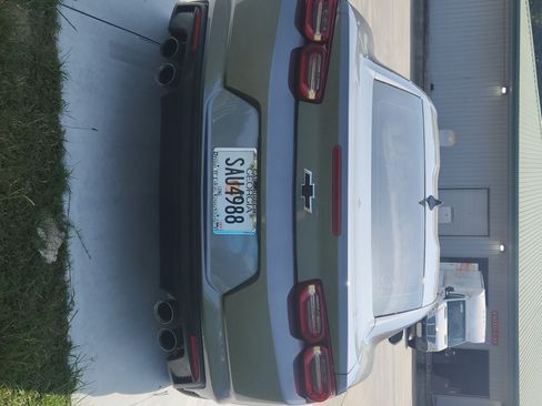 Used 2021 Chevrolet Camaro LT image 2