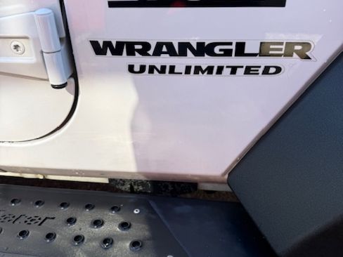 Used 2017 Jeep Wrangler Unlimited Sport w/ Quick Order Package 24S image 13