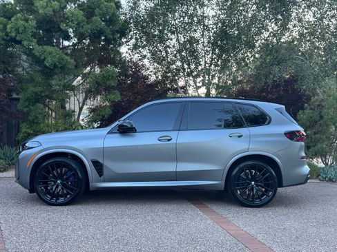 Used 2025 BMW X5 M60i w/ Executive Package image 5