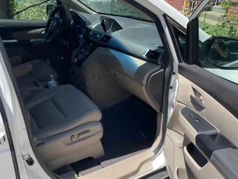 Used 2011 Honda Odyssey EX-L image 10