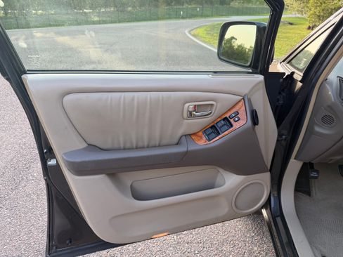 Used 2002 Lexus RX 300 FWD image 20