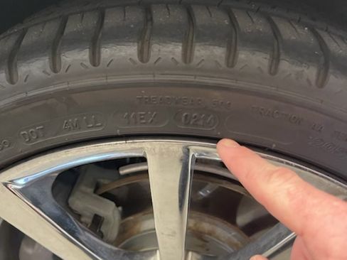 Used 2006 MAZDA MX-5 Miata Grand Touring w/ Premium Pkg image 2