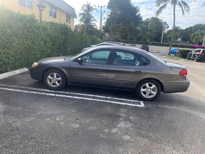 Used 2004 Ford Taurus SES