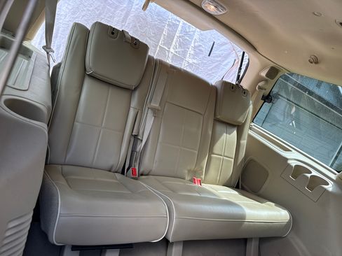 Used 2007 Lincoln Navigator 4WD image 14