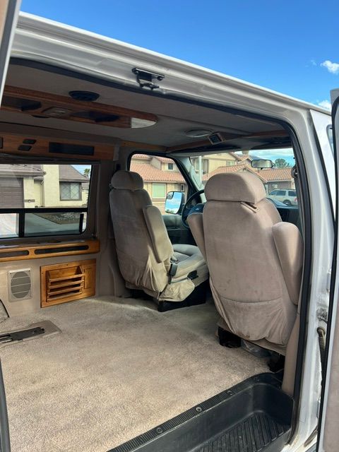 Used 2013 Ford E-150 and Econoline 150 w/ Commercial Cargo Van Pkg RWD image 4