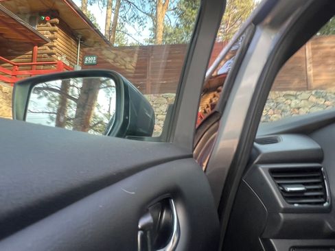 Used 2019 Nissan Leaf SL Plus image 12