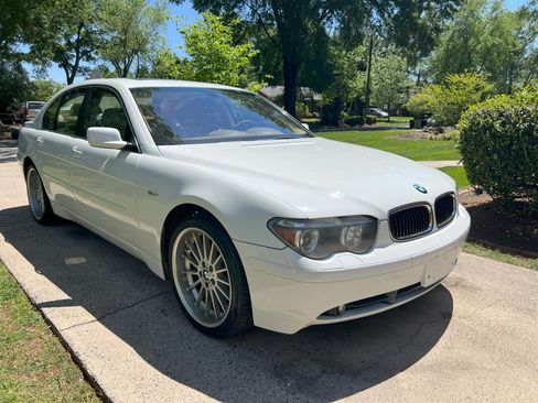 Used 2003 BMW 745i image 4