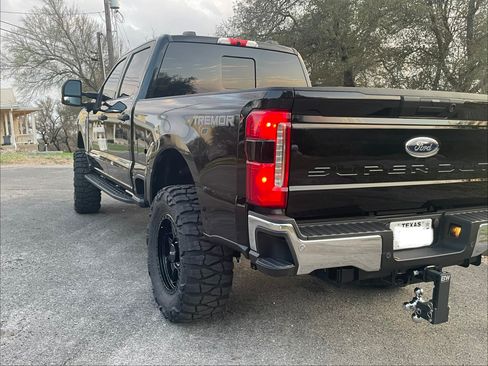 Used 2025 Ford F350 XLT w/ Tremor Off-Road Package image 10