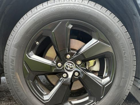 Used 2019 Toyota RAV4 XSE image 25