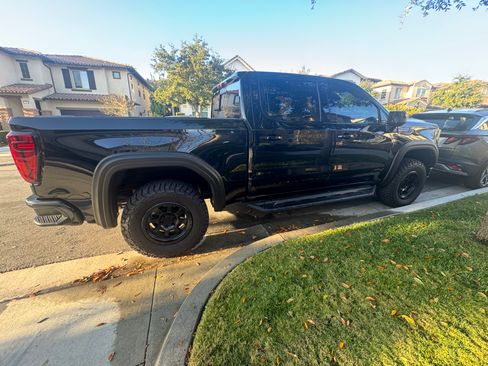 Used 2024 GMC Sierra 1500 AT4 w/ Technology Package image 16