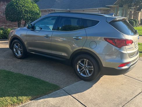 Used 2018 Hyundai Santa Fe Sport w/ 2.4L Value Package 02 FWD image 14