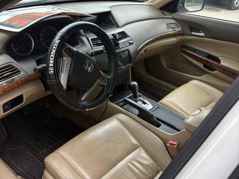 Used 2010 Honda Accord EX-L image 10